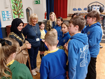 Schoolchildren Think Green to achieve Arts Awards – Tameside Metropolitan Borough Council