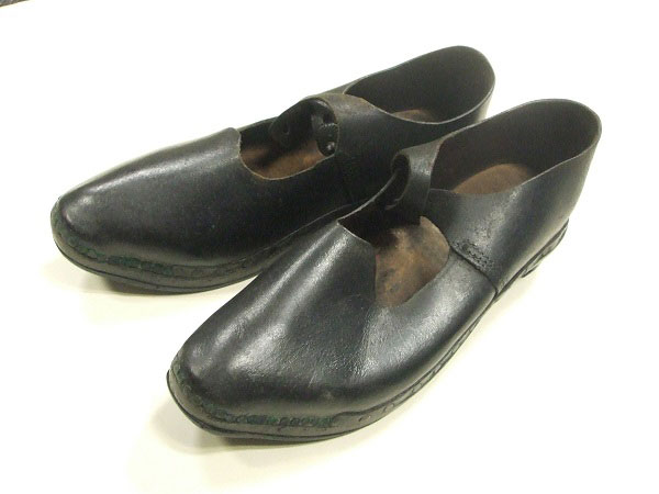 Clogs