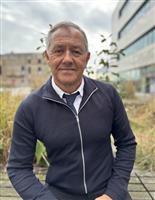 Lee Holland