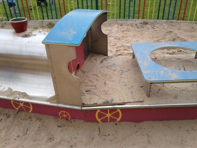 Fire engine seating unit situated on wetpour